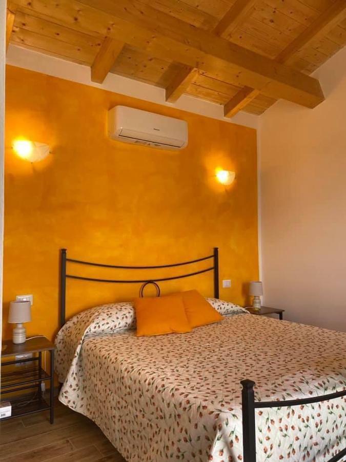 Il Melarancio Bed & Breakfast เปชชาโรมานา ภายนอก รูปภาพ
