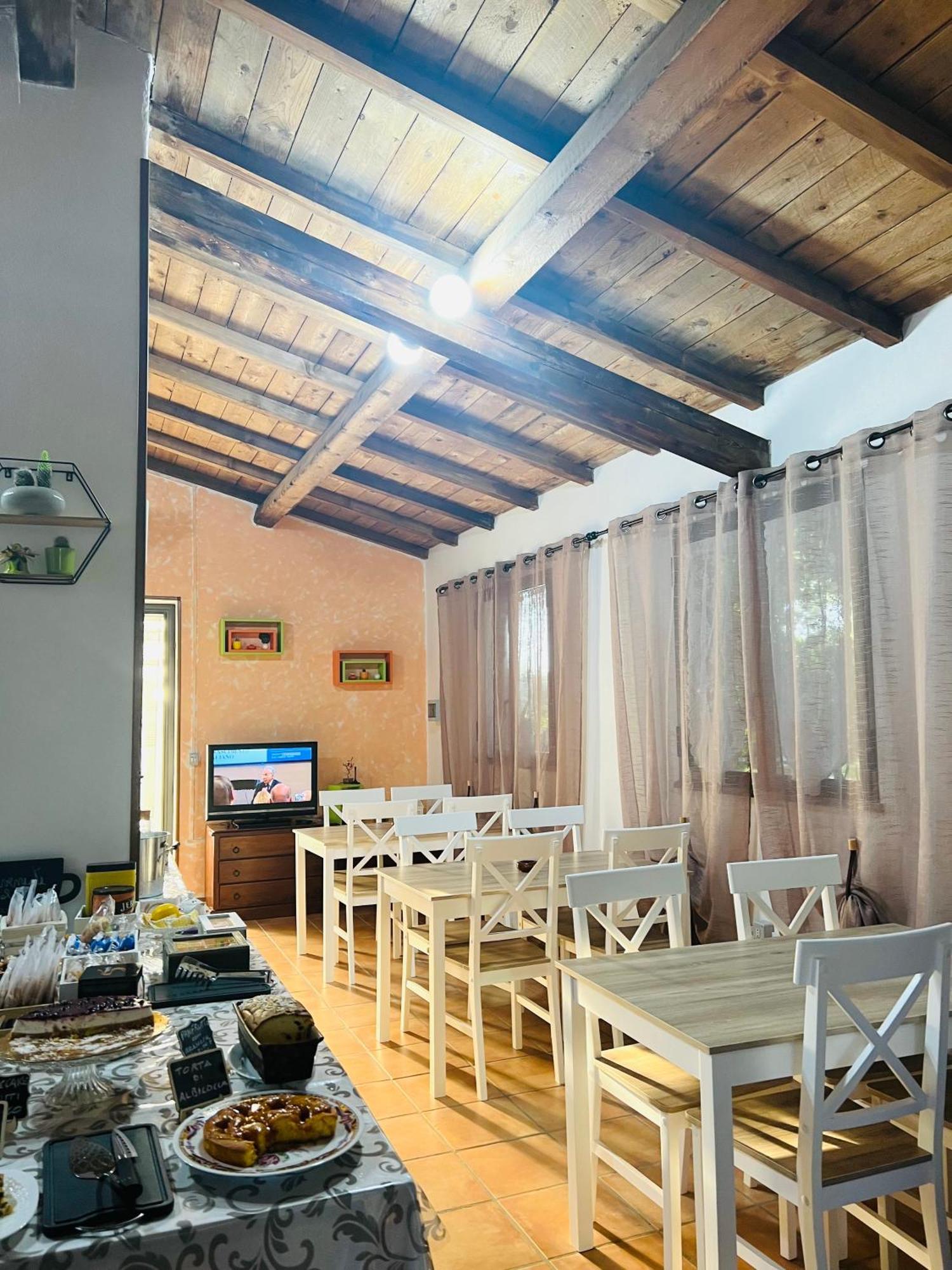 Il Melarancio Bed & Breakfast เปชชาโรมานา ภายนอก รูปภาพ