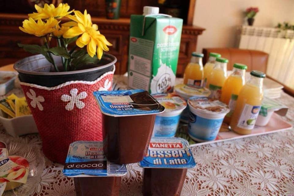 Il Melarancio Bed & Breakfast เปชชาโรมานา ภายนอก รูปภาพ